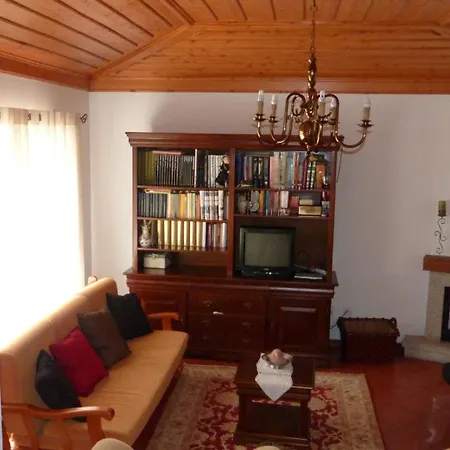 With 4 Bedrooms In Pte. De Lima, With Wonderful Mountain View, P