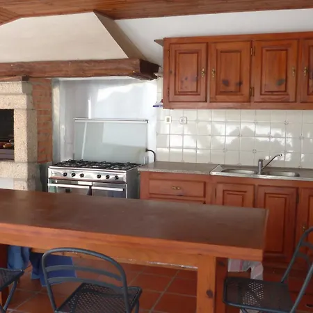Villa With 4 Bedrooms In Pte. De Lima, With Wonderful Mountain View, P Ponte de Lima