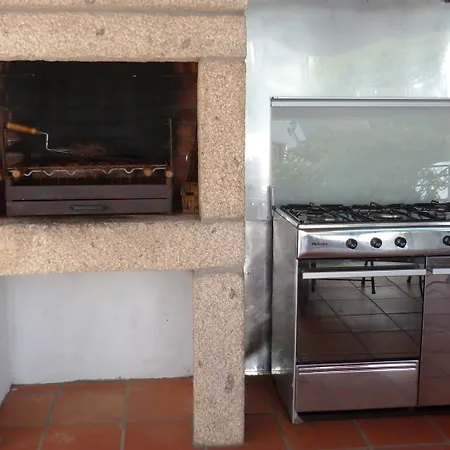 With 4 Bedrooms In Pte. De Lima, With Wonderful Mountain View, P *